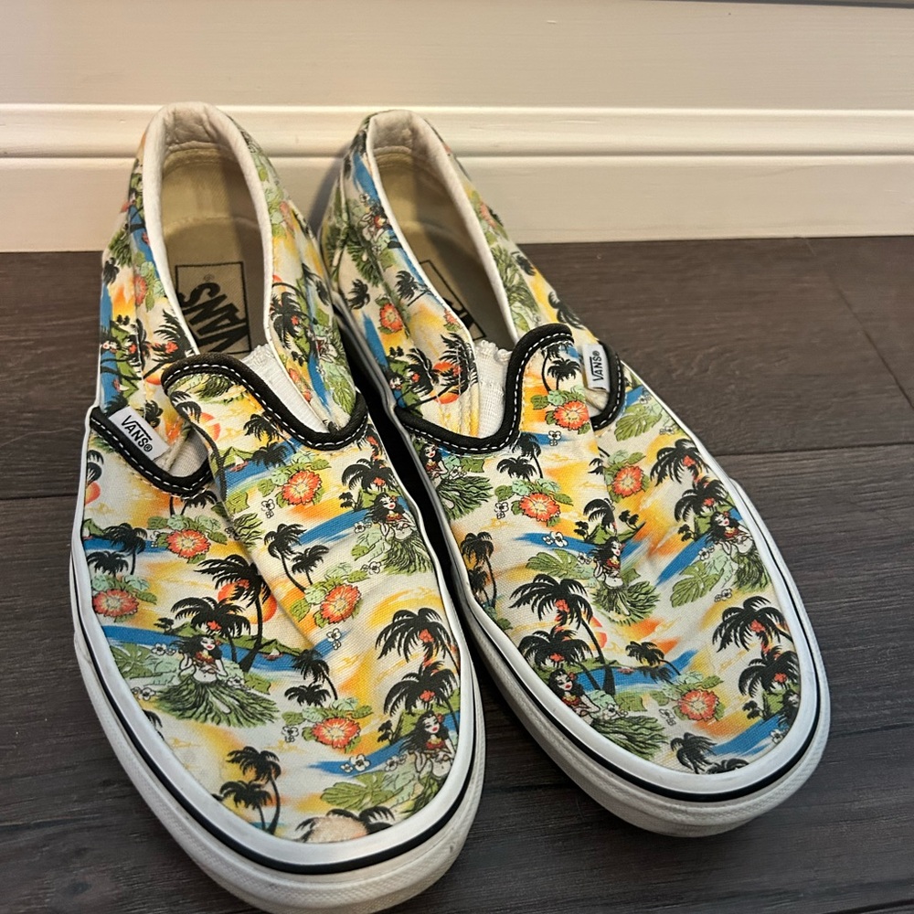 Vans Island Vibes Slip-On Shoes